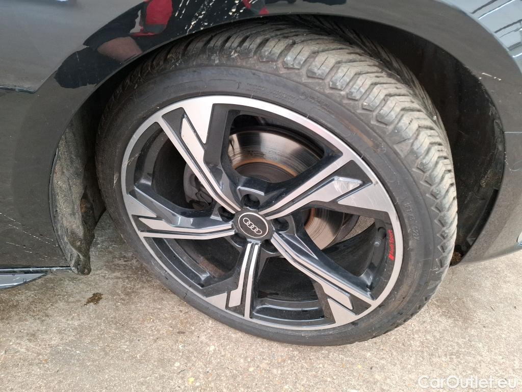  Audi  A4  Avant 35 TDI S Line 2.0 TDI 165CV BVA7 E6d #17