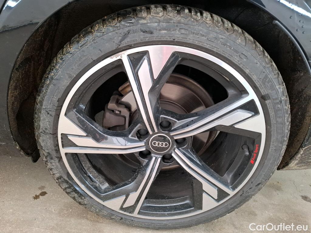  Audi  A4  Avant 35 TDI S Line 2.0 TDI 165CV BVA7 E6d #15