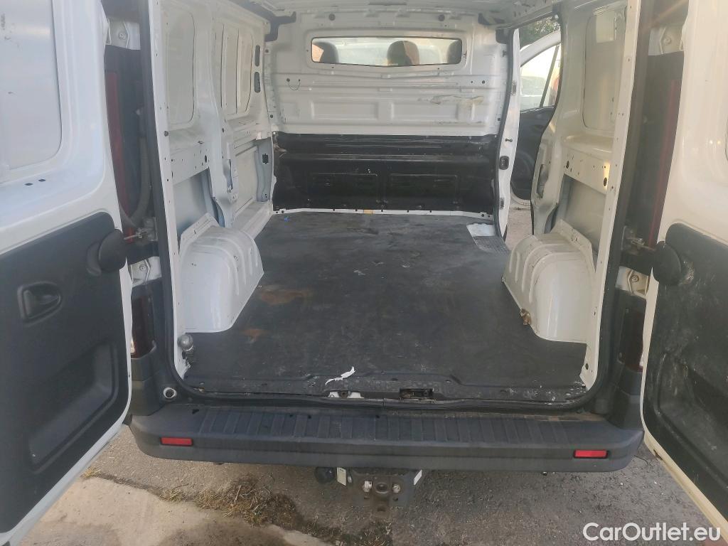  Opel  Vivaro OPEL  VU 4p 2G furgón 1.6CDTI 88kW (120CV) Expressio L1H1 2.7t #42