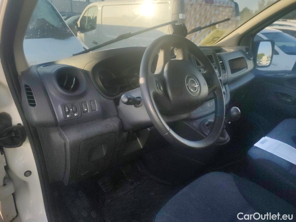  Opel  Vivaro OPEL  VU 4p 2G furgón 1.6CDTI 88kW (120CV) Expressio L1H1 2.7t #40