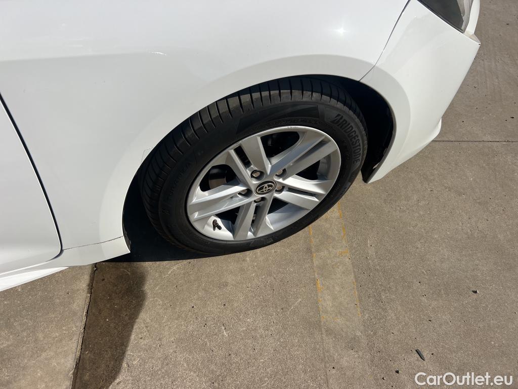  Toyota  Corolla TOYOTA  1.8 125H ACTIVE TECH E-CVT #21