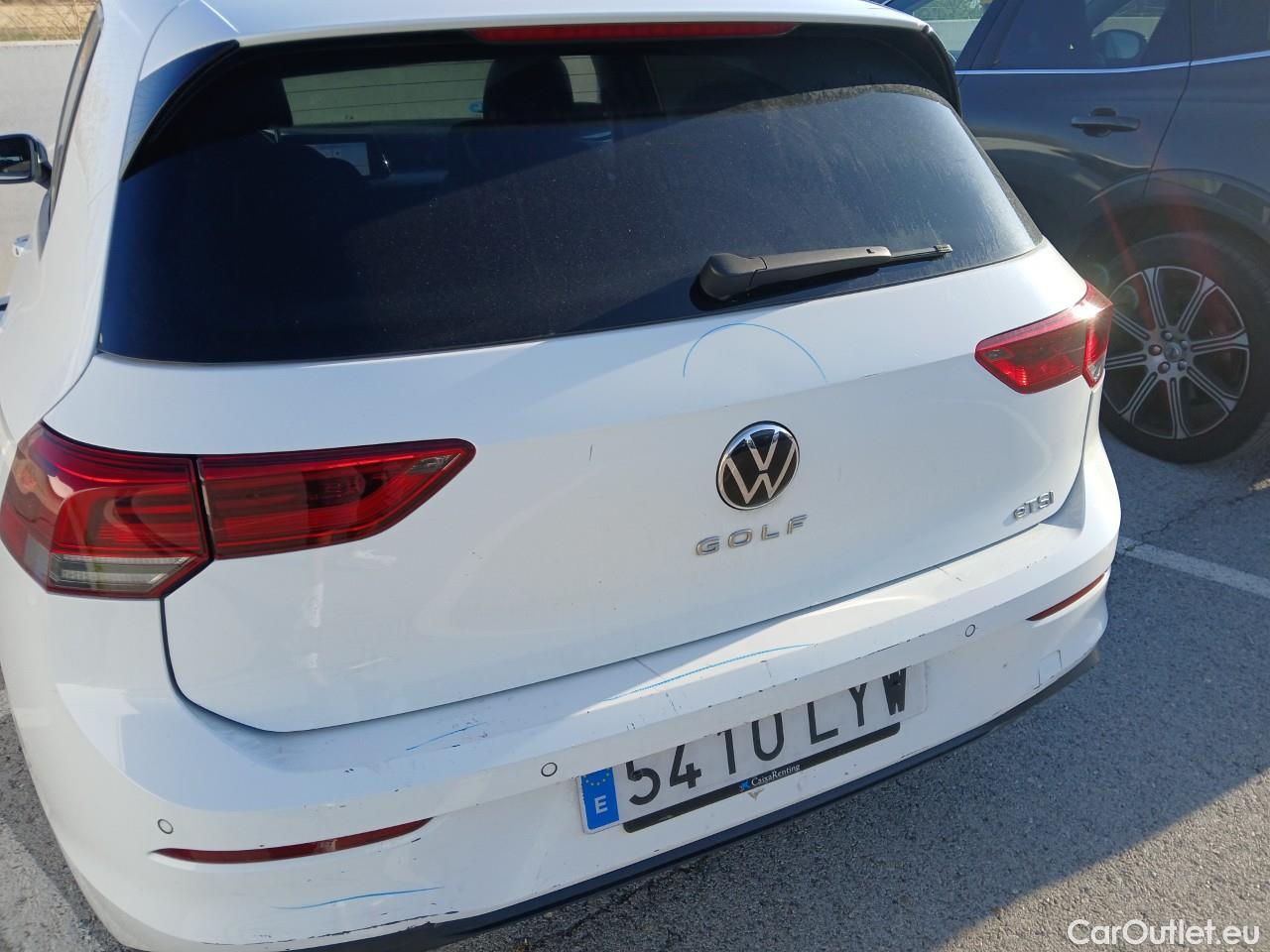  Volkswagen  Golf  VIII Berlina Life eTSI 1.0 TSI 110CV AT7 E6d #23