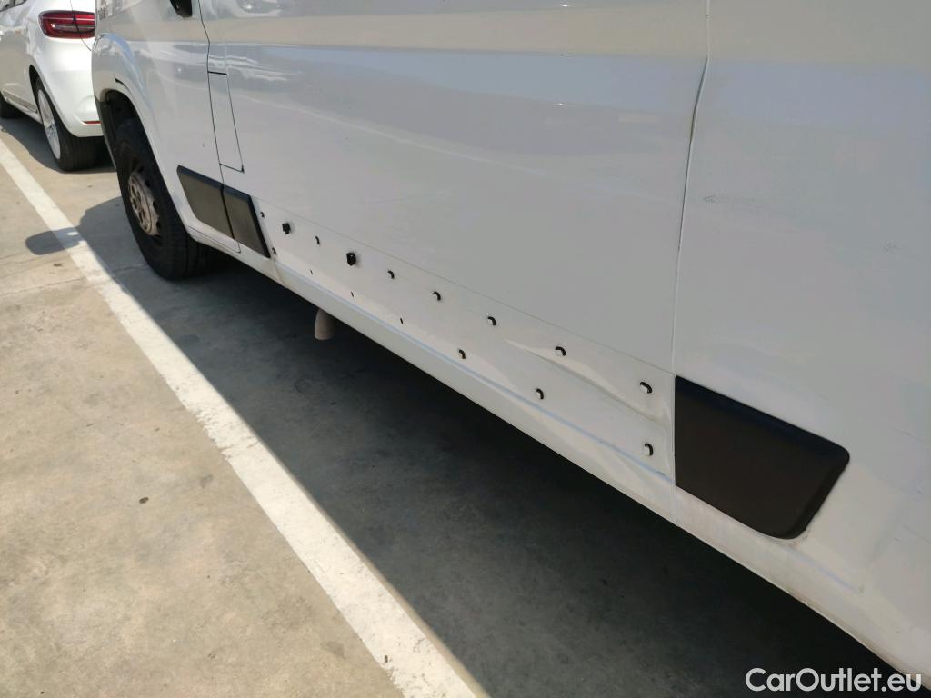  Fiat  Ducato FIAT  / 2014 / 4P / furgón Furgón 35 Medio 100kW (140CV) Nat. Power #42