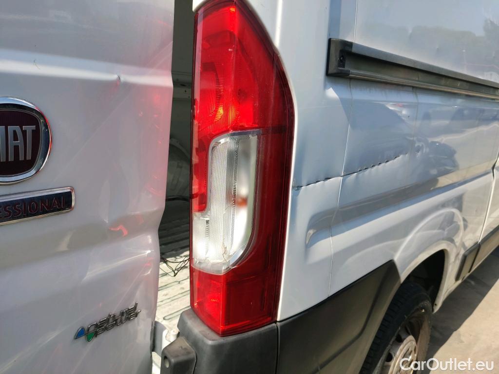  Fiat  Ducato FIAT  / 2014 / 4P / furgón Furgón 35 Medio 100kW (140CV) Nat. Power #8