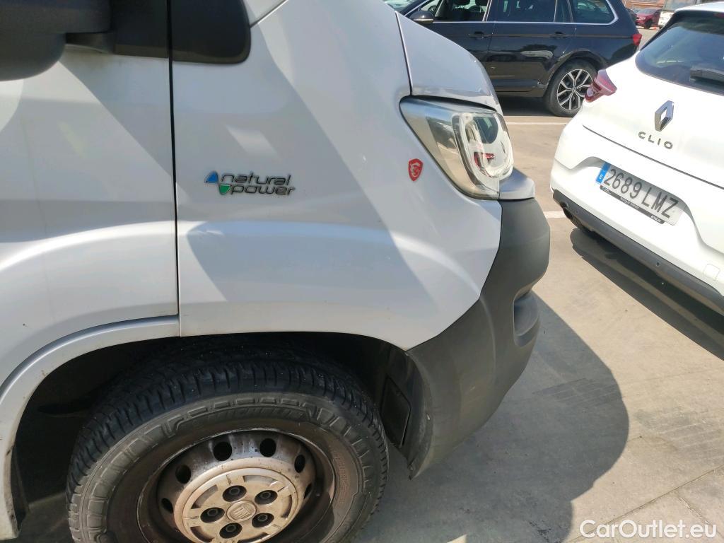  Fiat  Ducato FIAT  / 2014 / 4P / furgón Furgón 35 Medio 100kW (140CV) Nat. Power #52