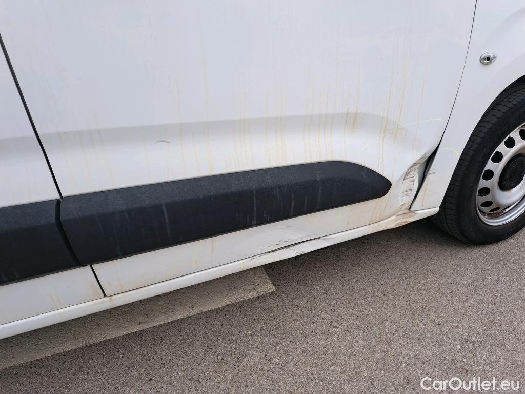  Citroen  Berlingo CITROEN  / 2018 / 4P / combi Talla M BlueHDi 100 S&S LIVE (IND) #1