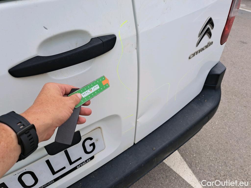 Citroen  Berlingo CITROEN  / 2018 / 4P / combi Talla M BlueHDi 100 S&S LIVE (IND) #6