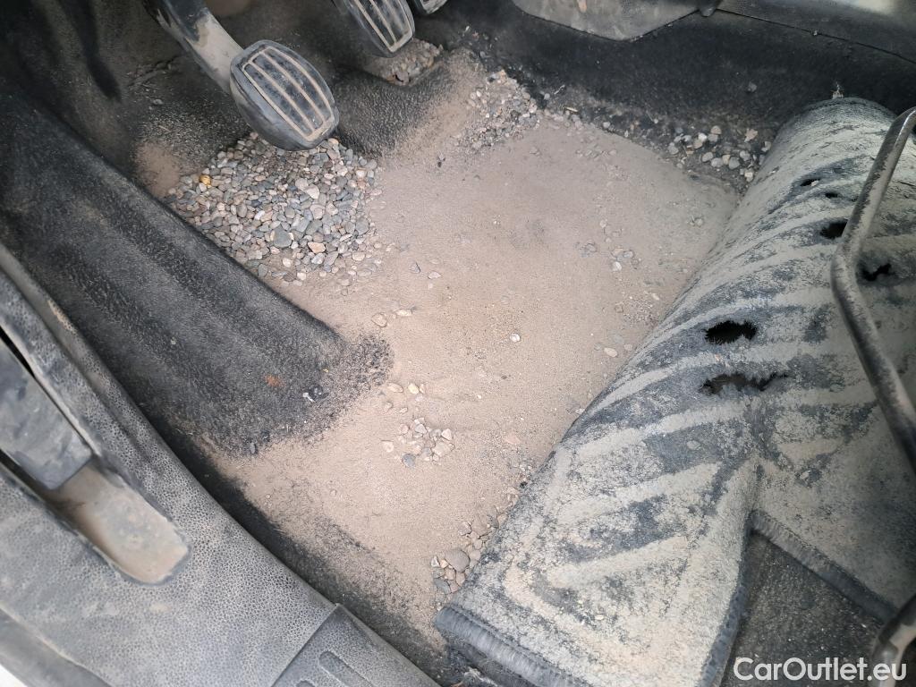 Citroen  Berlingo CITROEN  / 2018 / 4P / combi Talla M BlueHDi 100 S&S LIVE (IND) #23