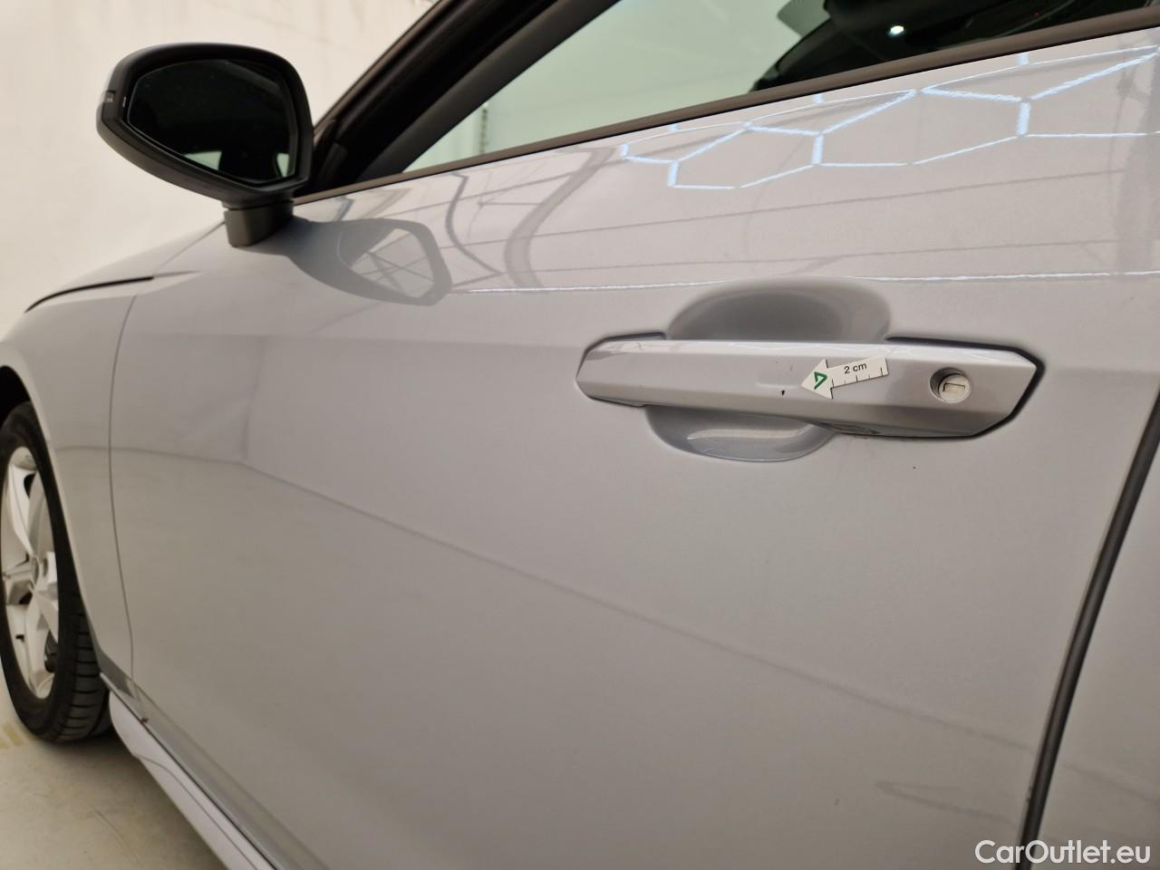  Audi  A4 Advanced 40 TFSI S tronic quattro #4