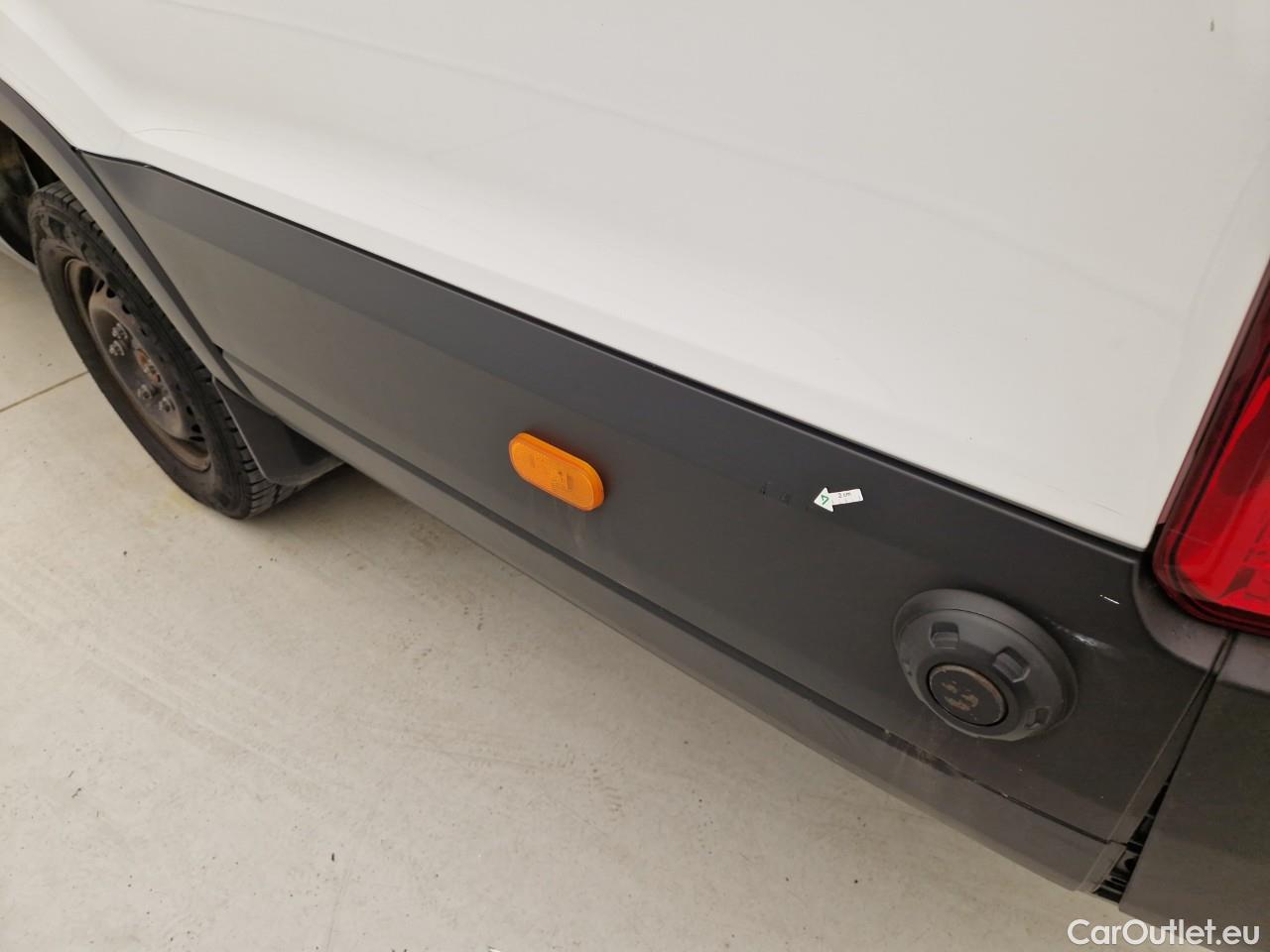  Ford  Transit 2.0L EcoBlue 130PS Trend RWD H3 350 L4 #48
