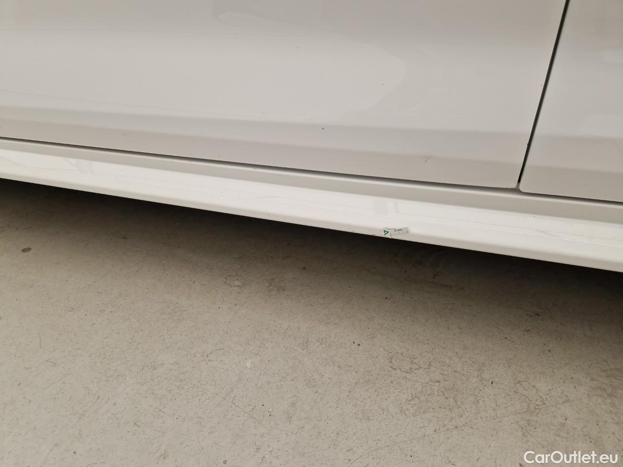  Toyota  Corolla 2.0 Hybrid Dynamic HSD TS E-CVT #6