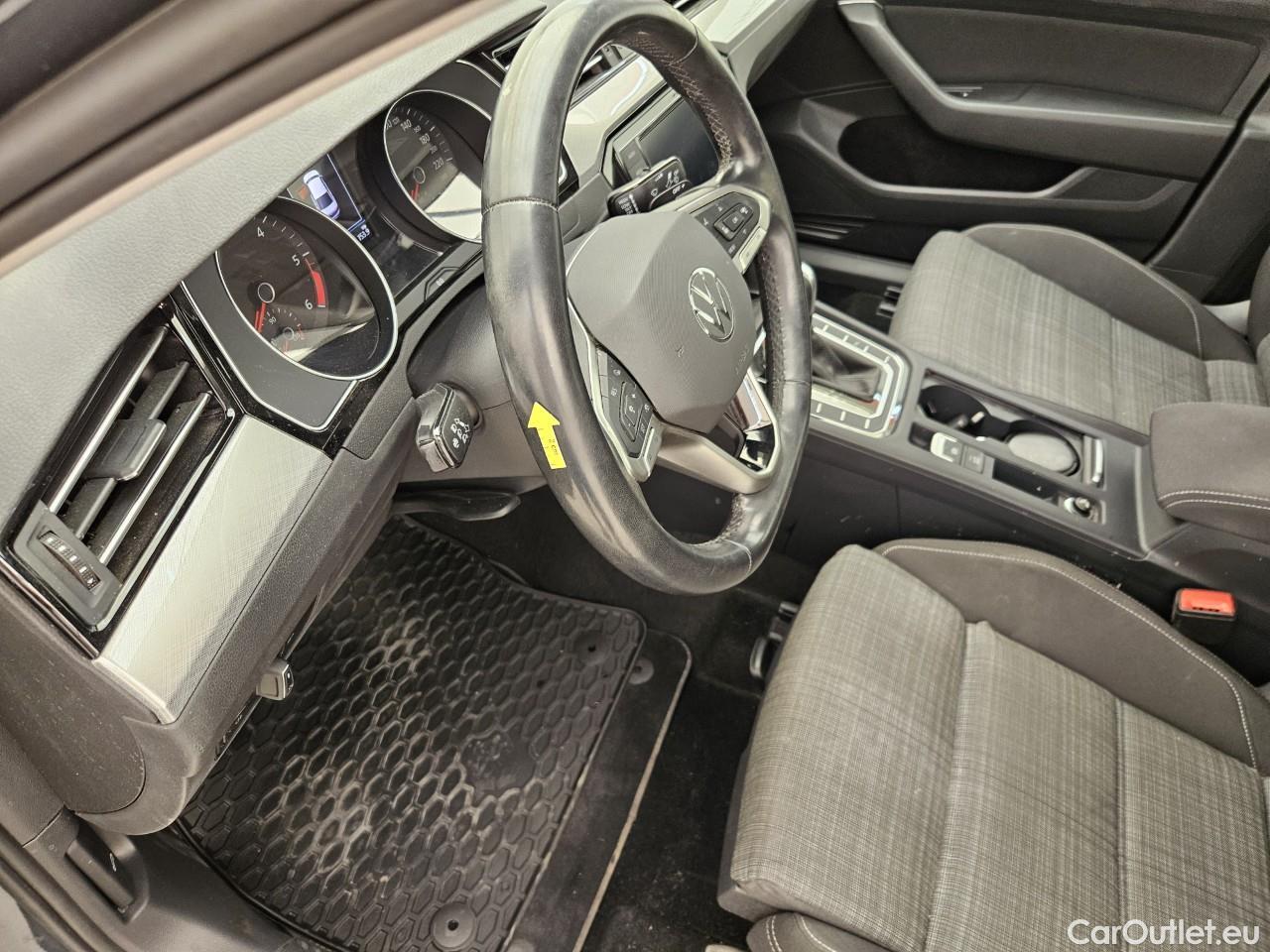  Volkswagen  Passat Comfortline 2.0 TDI DSG 150 CP #31