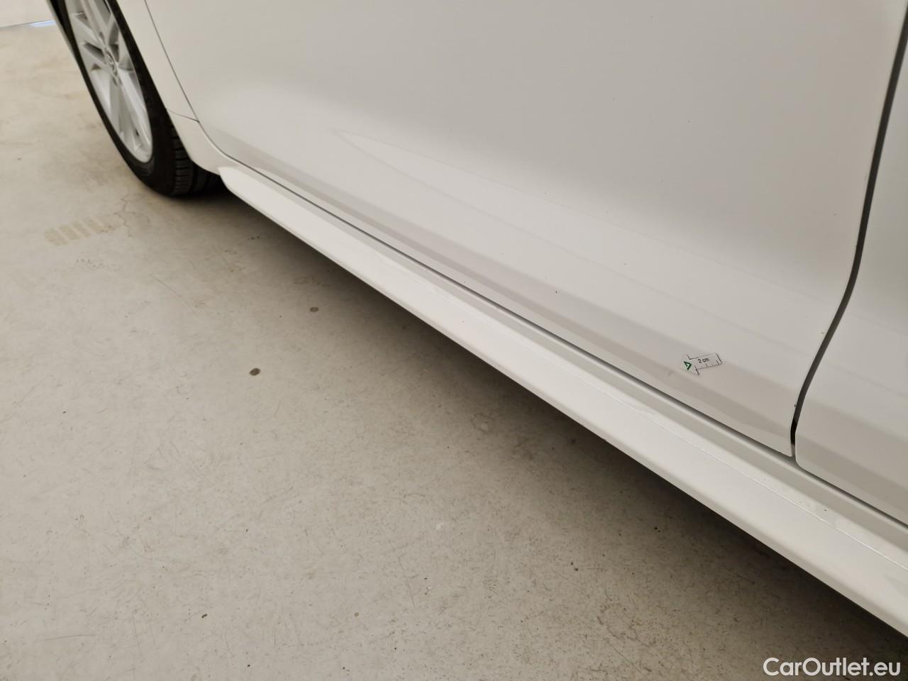  Toyota  Corolla 2.0 Hybrid Dynamic HSD TS E-CVT #3