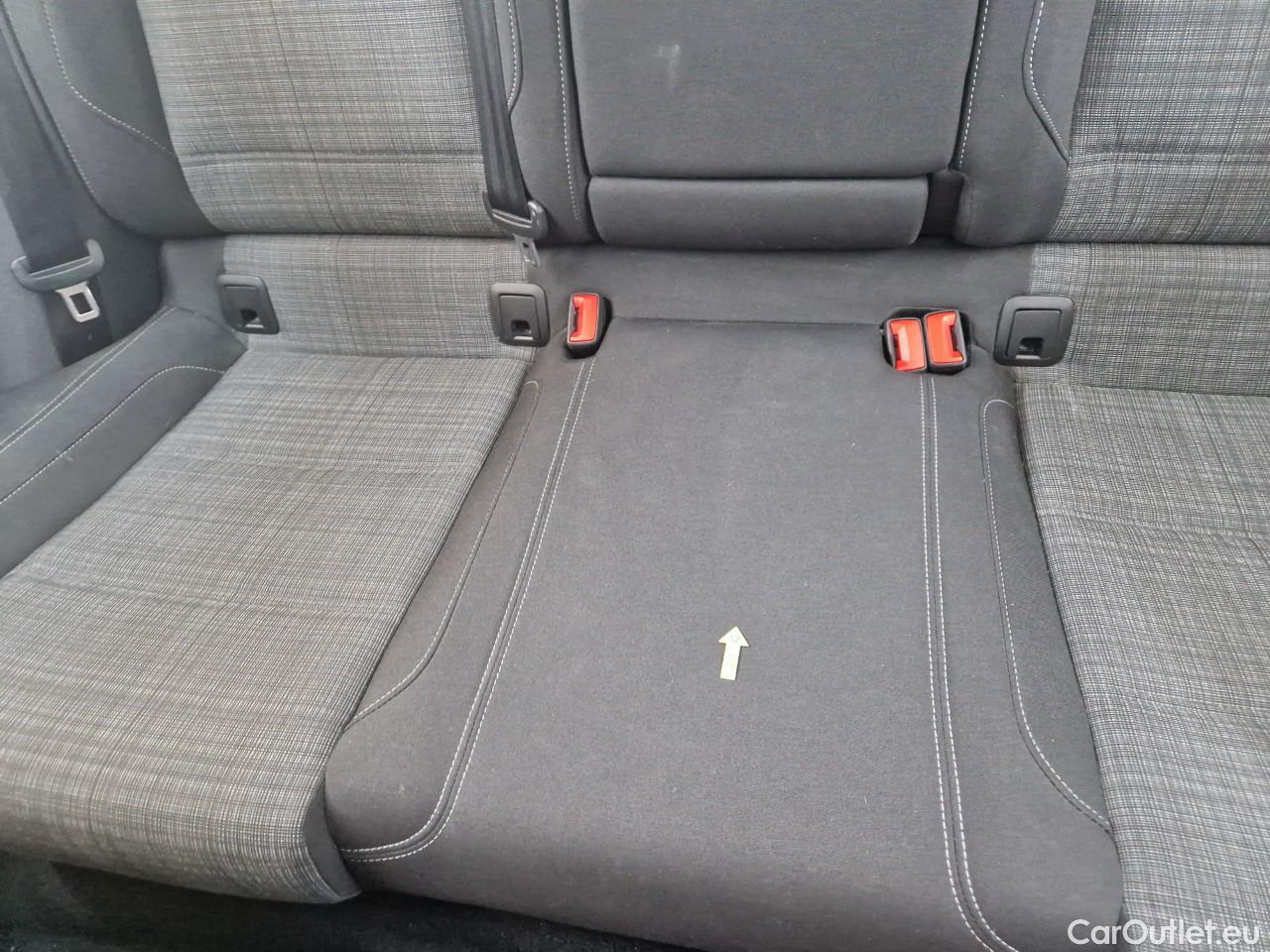  Volkswagen  Passat Comfortline 2.0 TDI DSG 150 CP #24