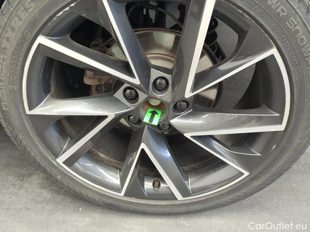  Skoda  Karoq 2.0 TSI 190CP Sportline DSG 4x4 #38