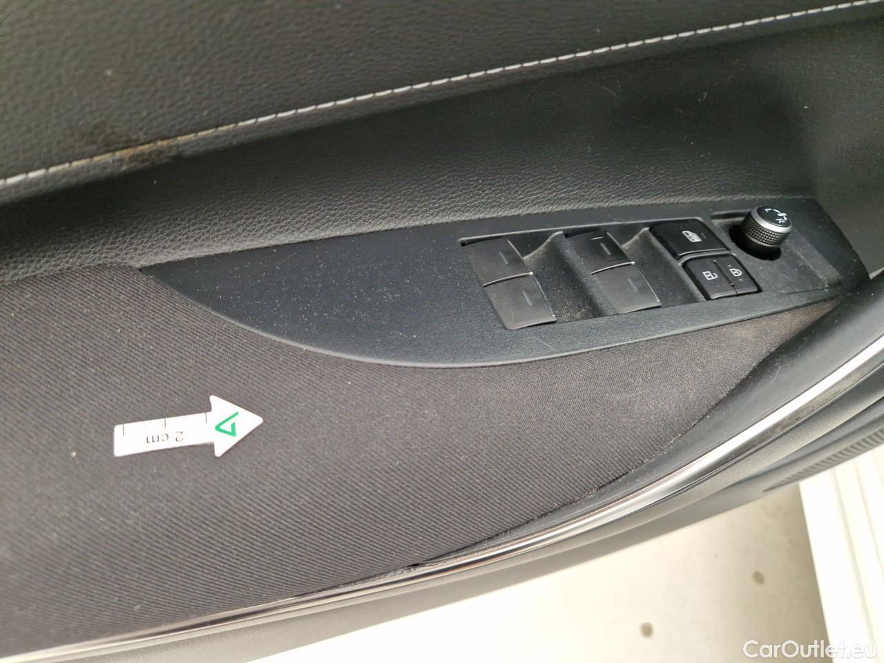  Toyota  Corolla 2.0 Hybrid Dynamic HSD TS E-CVT #43