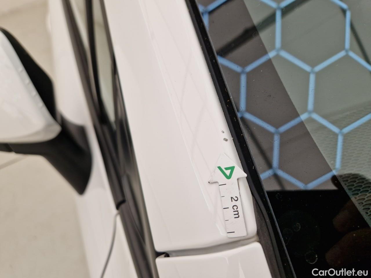  Toyota  Corolla 2.0 Hybrid Dynamic HSD TS E-CVT #12