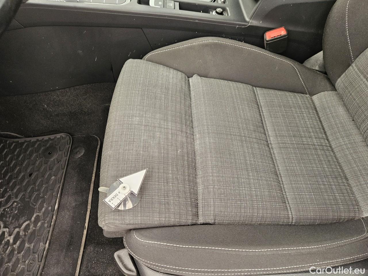  Volkswagen  Passat Comfortline 2.0 TDI DSG 150 CP #30