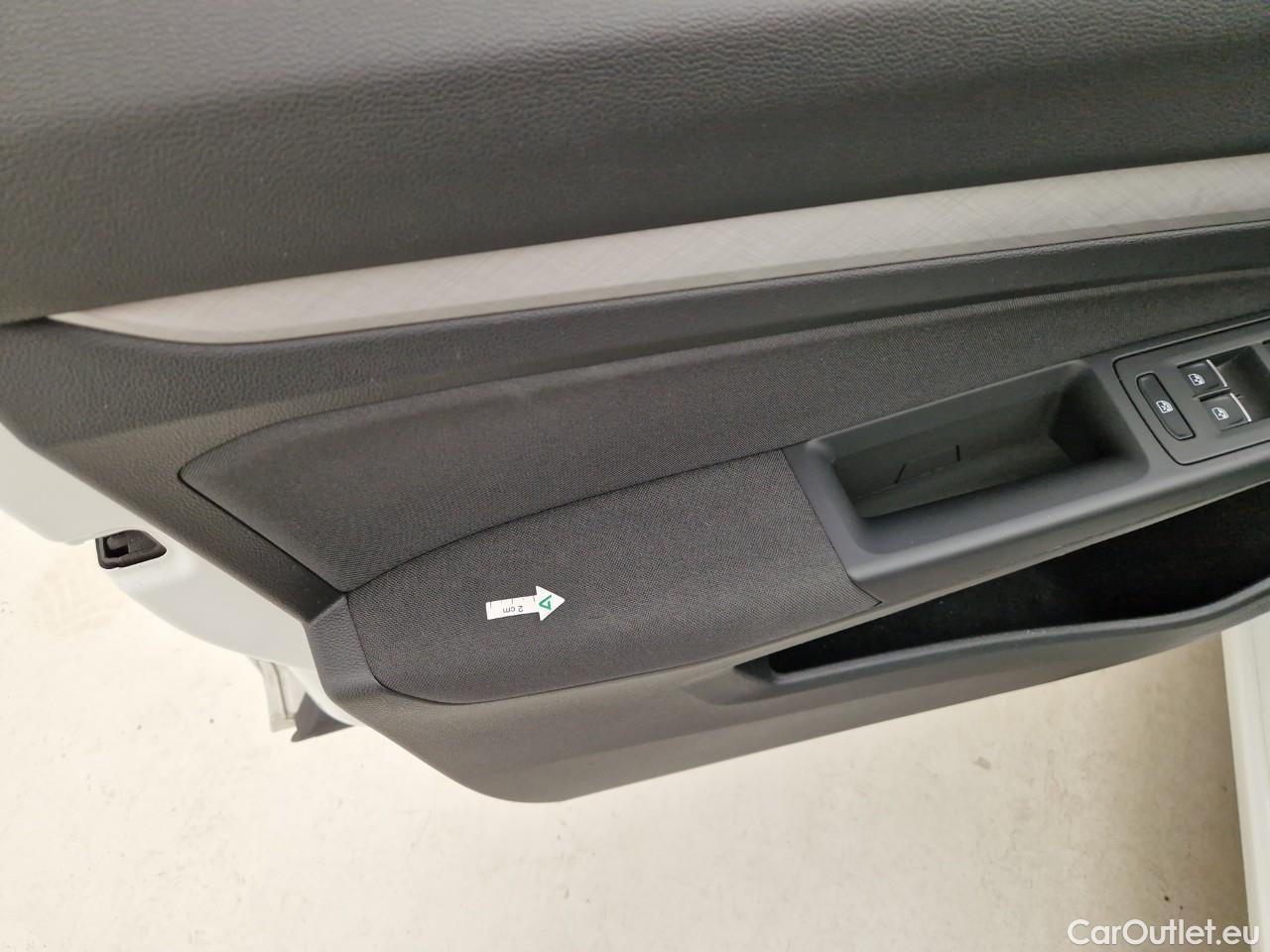  Volkswagen  Golf  Life 1.5 eTSI ACT DSG mild-Hybrid #17