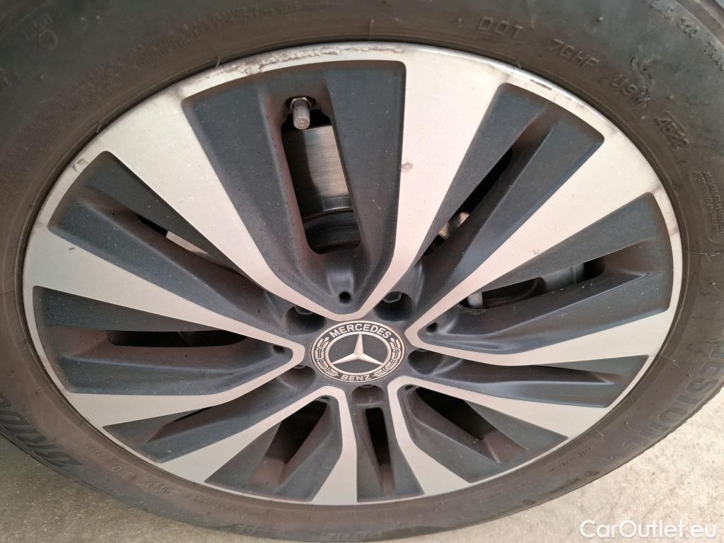  Mercedes  A-Klasse MERCEDES-BENZ Classe A Berline / 2018 / 4P / Berline A 250 e Business Line 8G-DCT #18