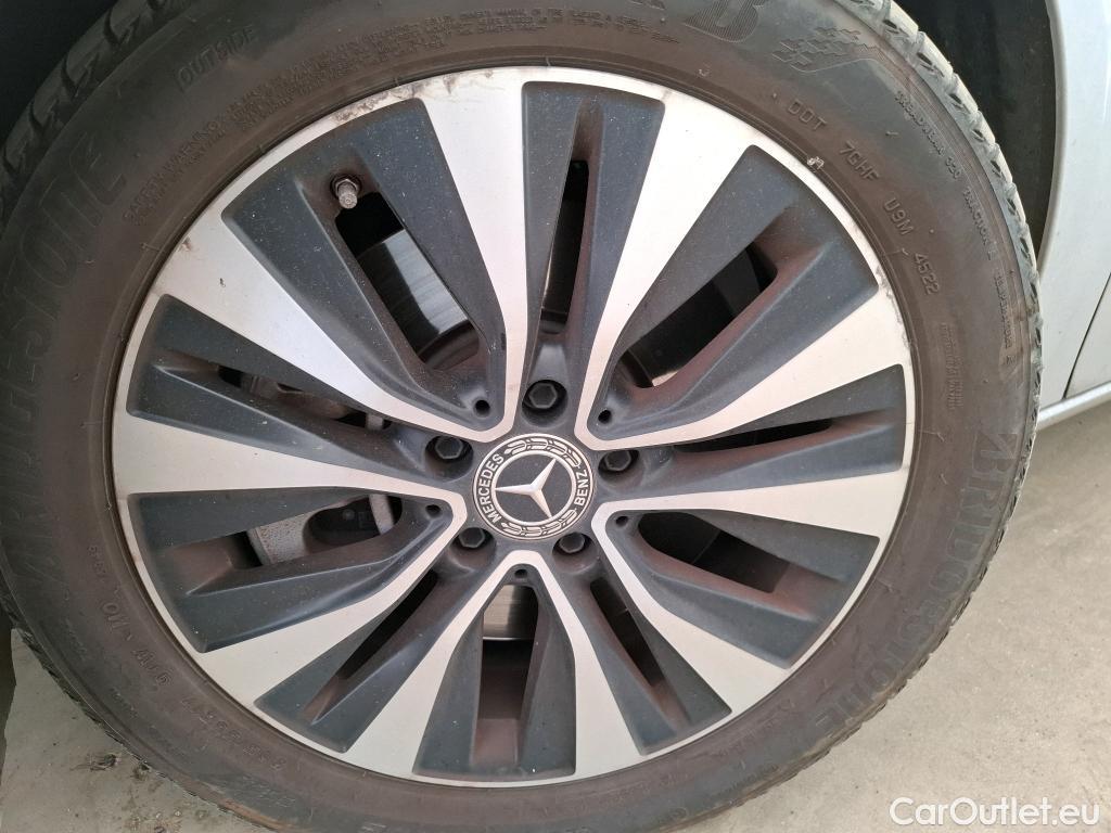  Mercedes  A-Klasse MERCEDES-BENZ Classe A Berline / 2018 / 4P / Berline A 250 e Business Line 8G-DCT #15