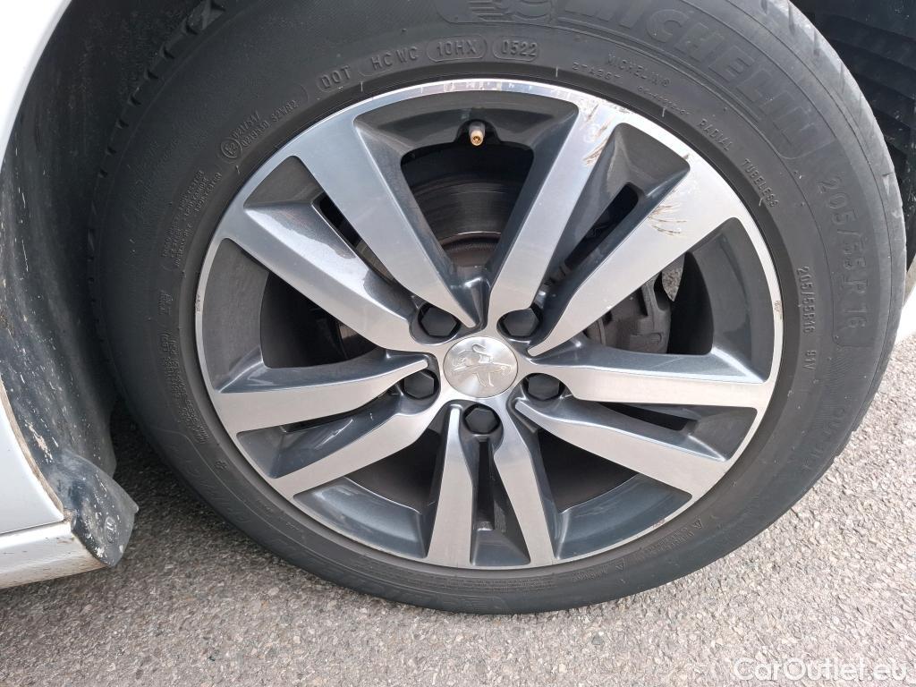  Peugeot  308  Allure 1.2 PureTech 110CV BVM6 E6dT #5