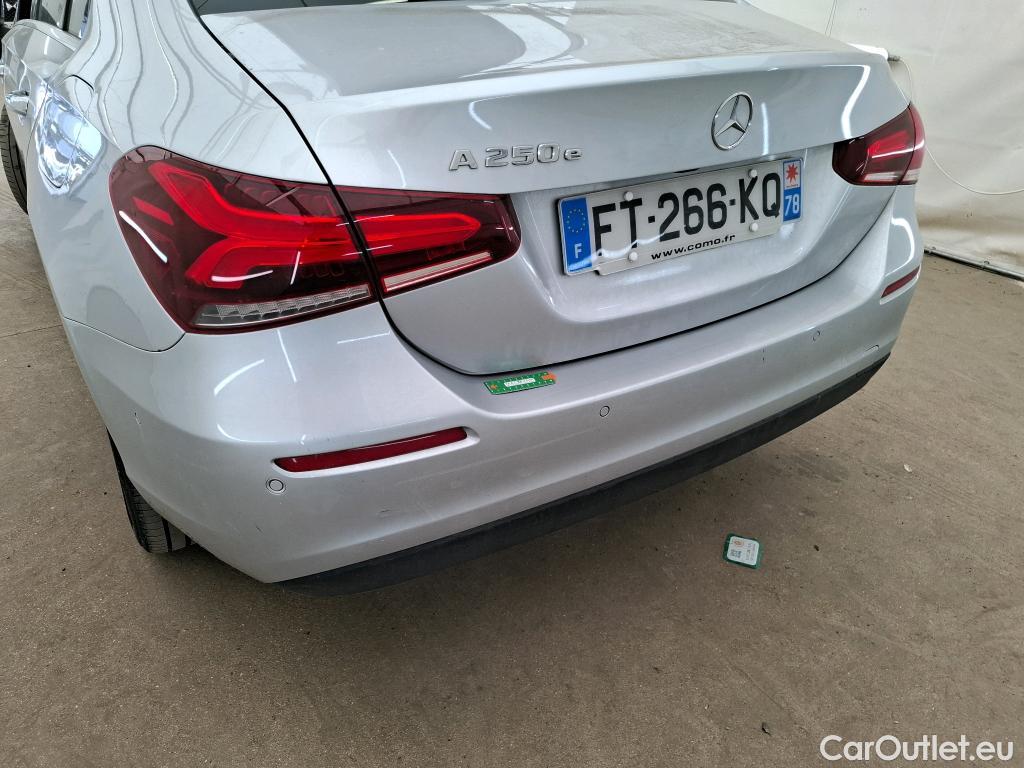  Mercedes  A-Klasse MERCEDES-BENZ Classe A Berline / 2018 / 4P / Berline A 250 e Business Line 8G-DCT #9