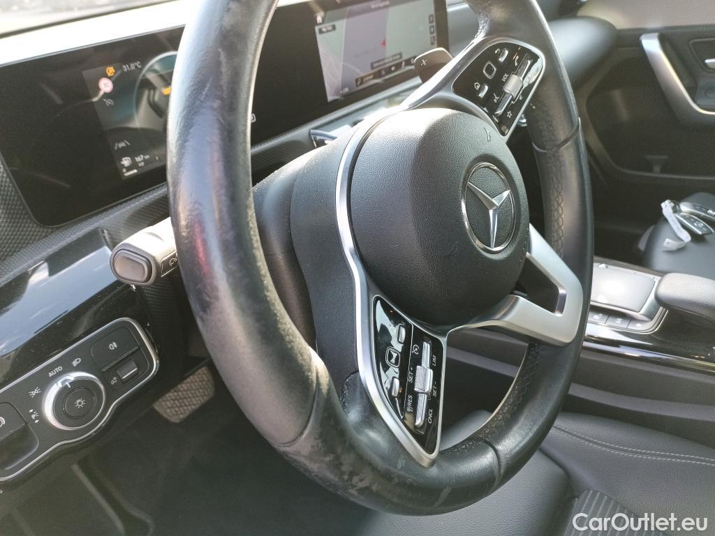 Mercedes  A-Klasse Clase A Sedán A 180 d (177.103) 1.5 115CV AT7 E6d #4