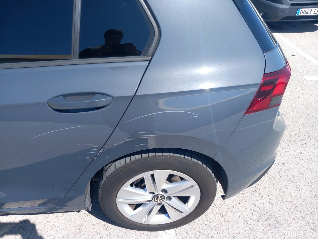  Volkswagen  Golf  VIII Berlina Life eTSI 1.0 TSI 110CV AT7 E6d #20