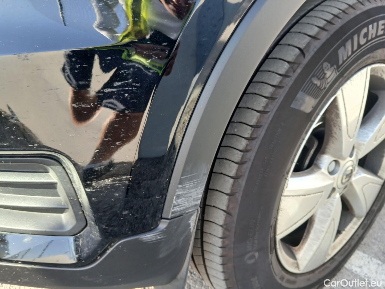  Volvo  XC 40 VOLVO XC40 / 2017 / 5P / todoterreno 1.5 T2 Momentum Core #9