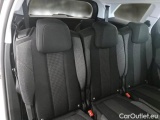  Peugeot  5008 PEUGEOT  / 2017 / 5P / SUV BLUEHDI 130 BUSINESS EAT8 S/S AUT. #15