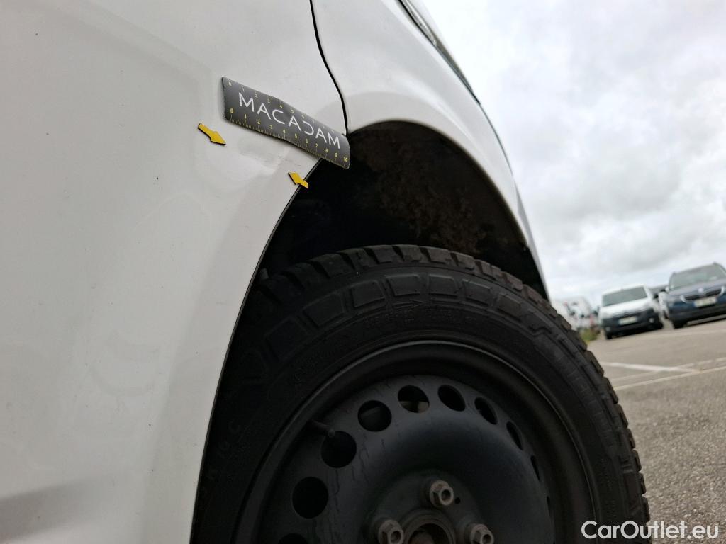  Volkswagen  Transporter VOLKSWAGEN  / 2019 / 4P / Fourgon tôlé 2.0 TDi 110 L1H1 Business #15