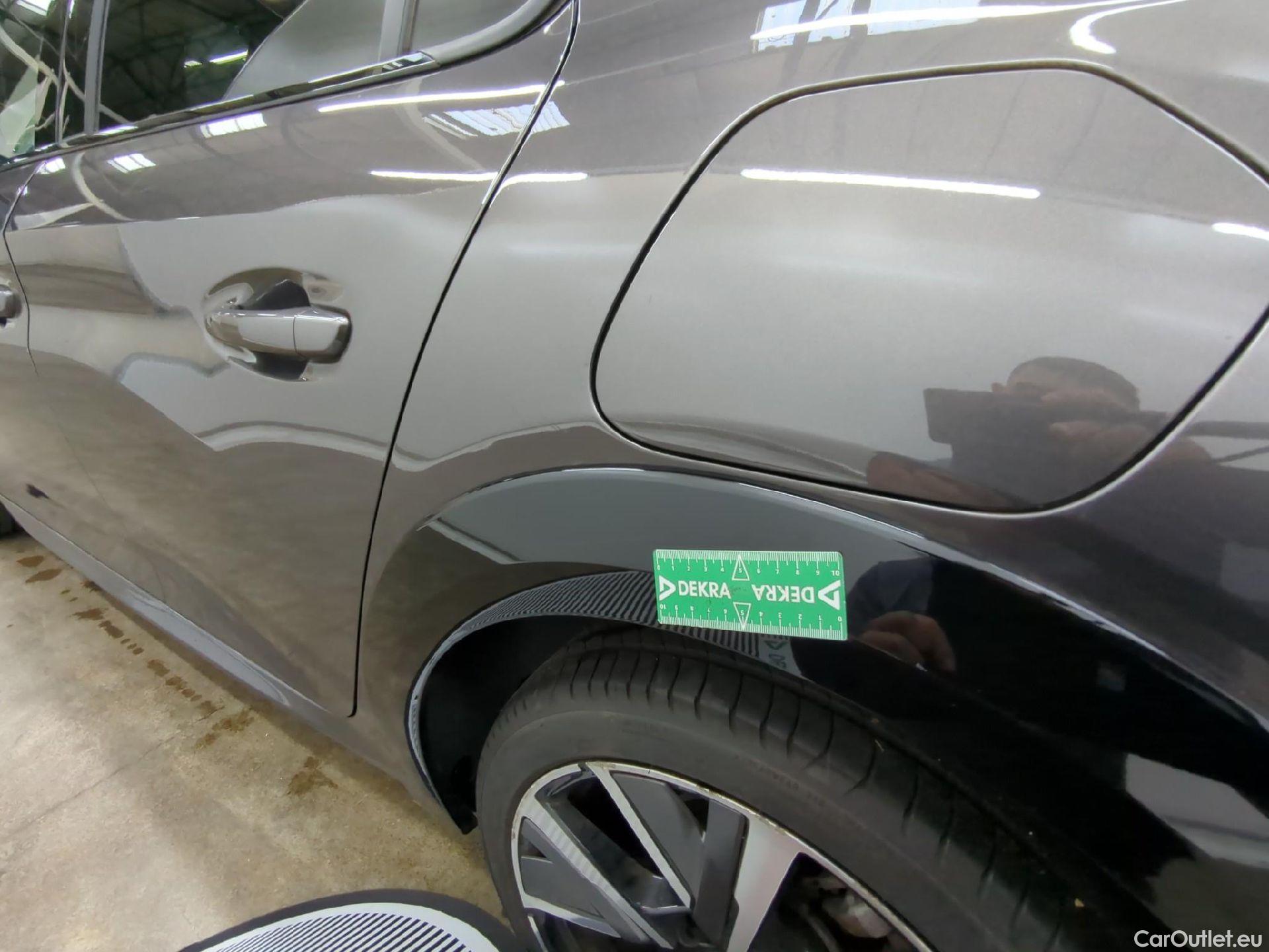  Peugeot  208  GT 1.2 PureTech 130CV BVA8 E6d #37