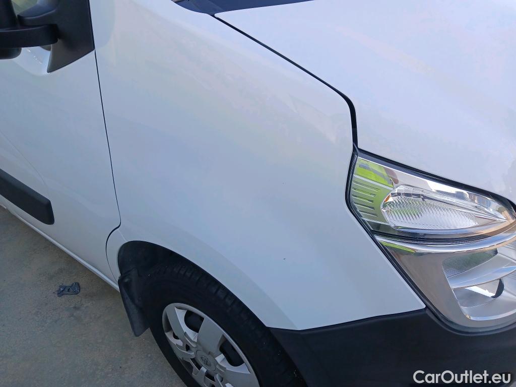  Nissan  NV400 NISSAN  / 2011 / 4P / furgón L3H2 3,5T 2.3dCi EU6 96kW FWD BASIC #23