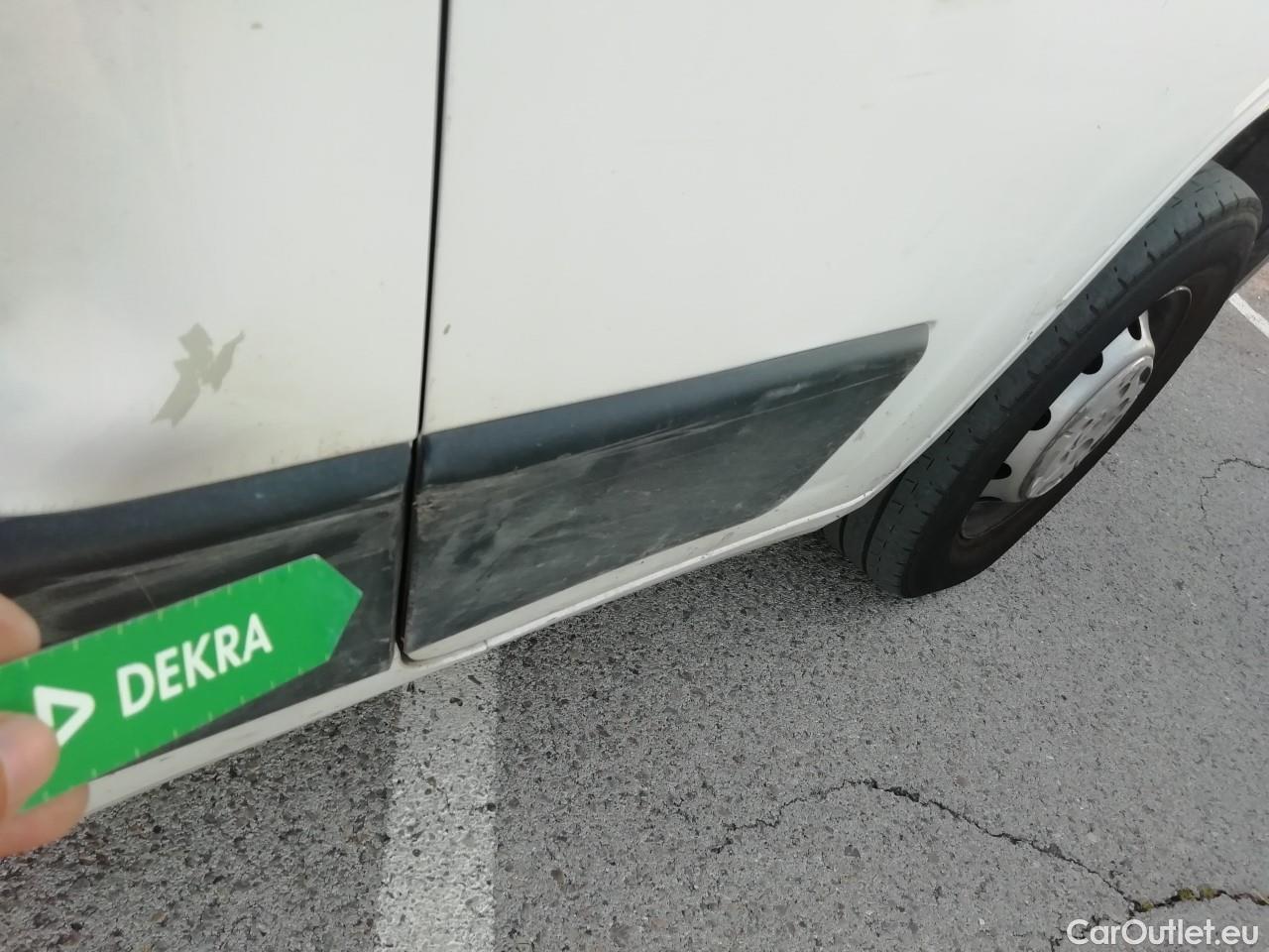  Opel  Movano OPEL  / 2021 / 4P / furgón Furgón Base L2H2 3.5T 2.2 BlueHDi 88kW #51