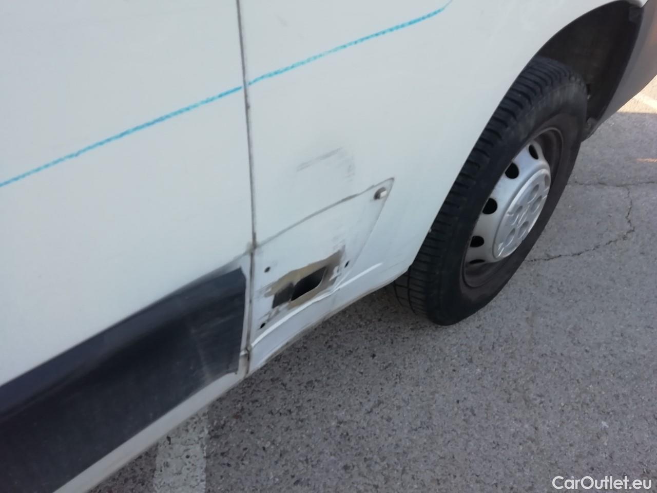  Opel  Movano OPEL  / 2021 / 4P / furgón Furgón Base L2H2 3.5T 2.2 BlueHDi 88kW #20