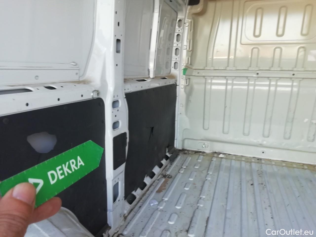  Opel  Movano OPEL  / 2021 / 4P / furgón Furgón Base L2H2 3.5T 2.2 BlueHDi 88kW #39