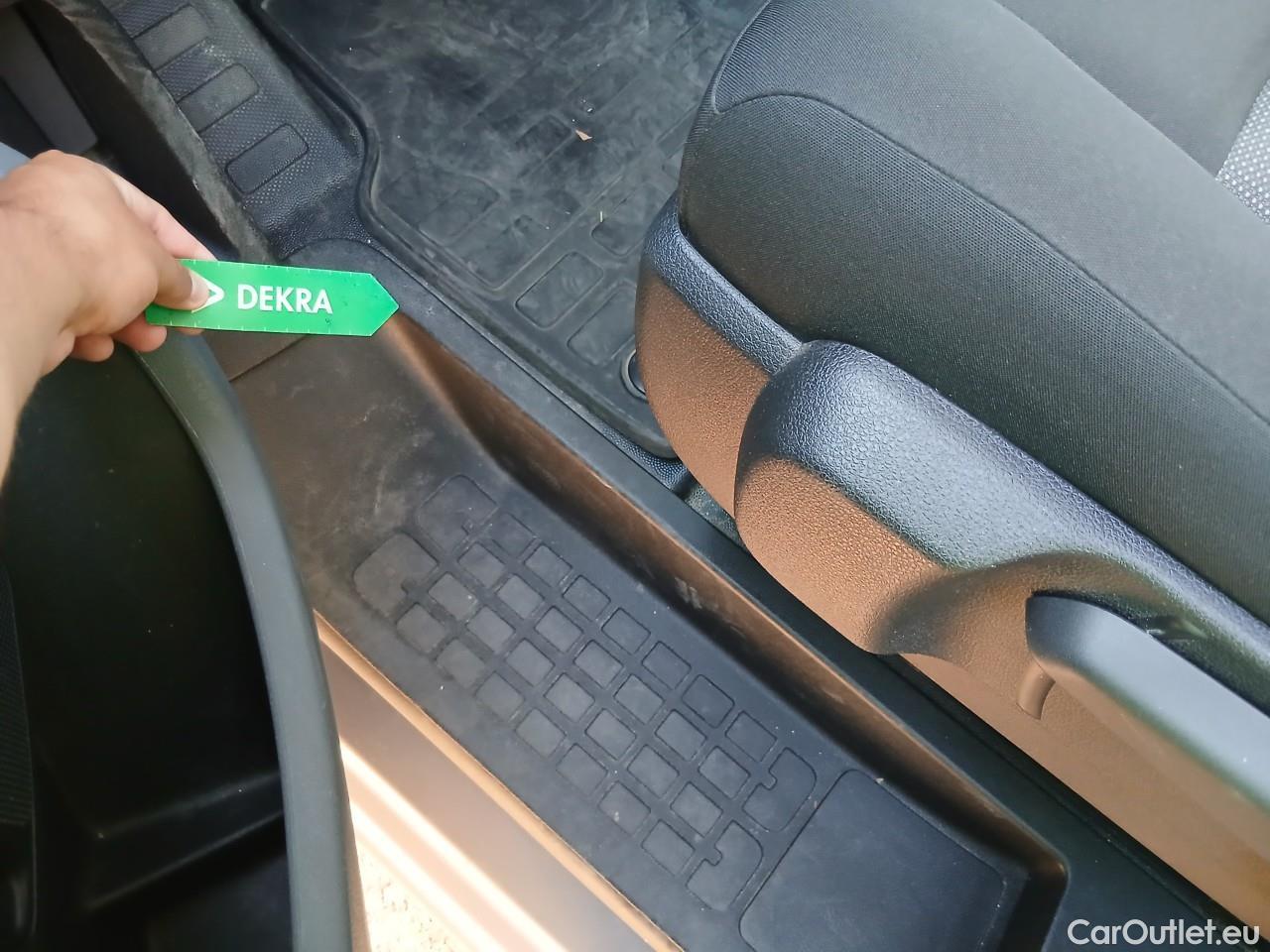  Opel  Vivaro OPEL  / 2019 / 4P / combi 2.0 Diésel 107kW (145CV) M Std Express #15