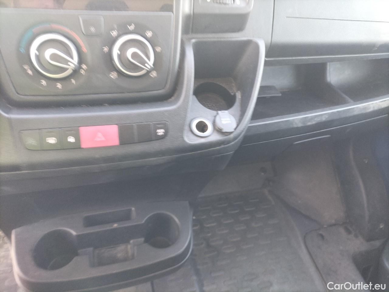  Peugeot  Boxer  Furgón 330 L1H1 Pro BlueHDi 120 Start&Stop HDi #47