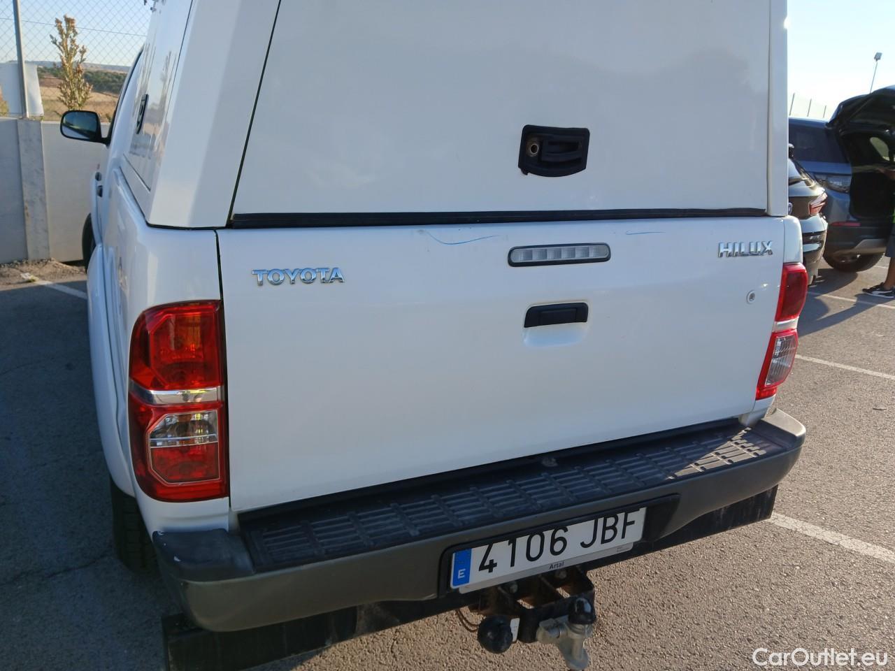  Toyota  Hilux TOYOTA  VU 4p 6G pickup 2.5 D-4D Doble Cabina GX 4x4 #18
