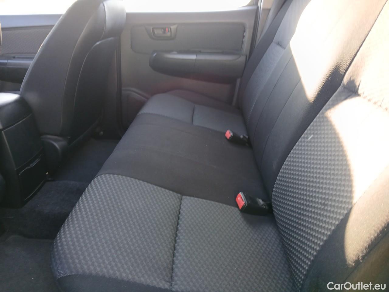  Toyota  Hilux TOYOTA  VU 4p 6G pickup 2.5 D-4D Doble Cabina GX 4x4 #4