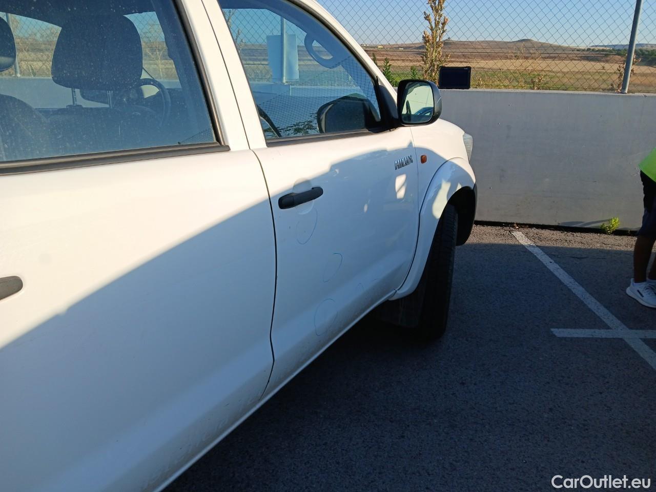  Toyota  Hilux TOYOTA  VU 4p 6G pickup 2.5 D-4D Doble Cabina GX 4x4 #21