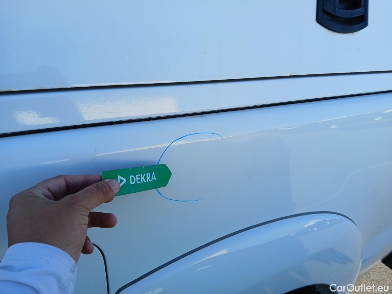  Toyota  Hilux TOYOTA  VU 4p 6G pickup 2.5 D-4D Doble Cabina GX 4x4 #15