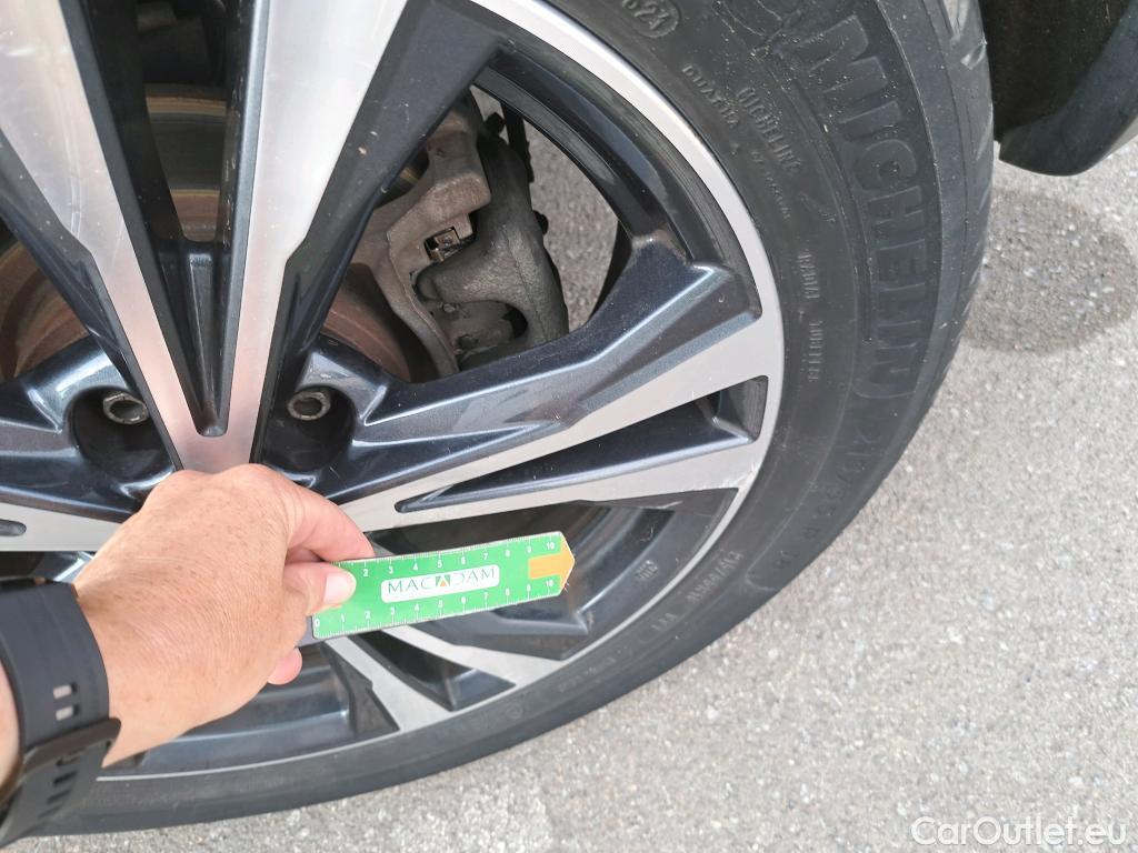  Nissan  Qashqai NISSAN  / 2017 / 5P / todoterreno DIG-T 116 kW (160 CV) E6D DCT N-CONNECTA #30