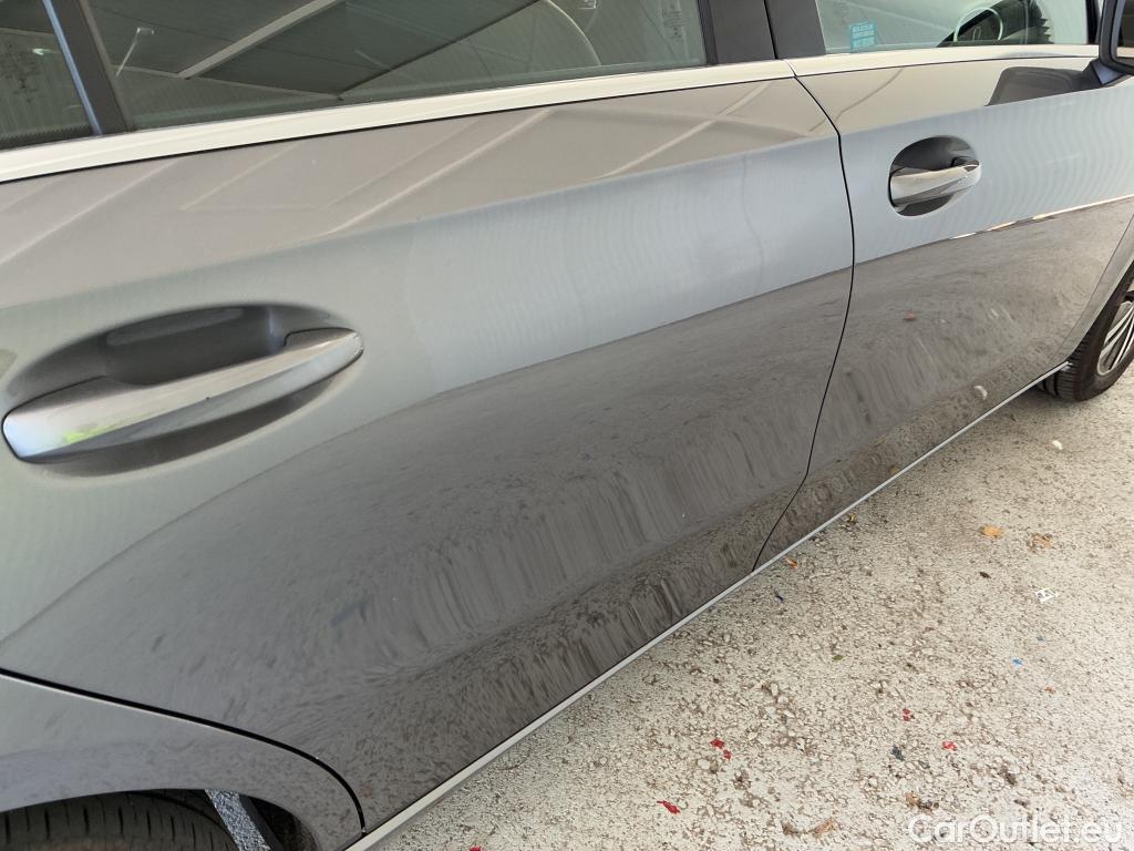  Mercedes  A-Klasse MERCEDES-BENZ Clase A / 2018 / 5P / berlina con portón A 250 e #6