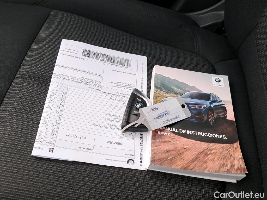  Bmw  X1 BMW  / 2019 / 5P / todoterreno sDrive18dA Corporate #9