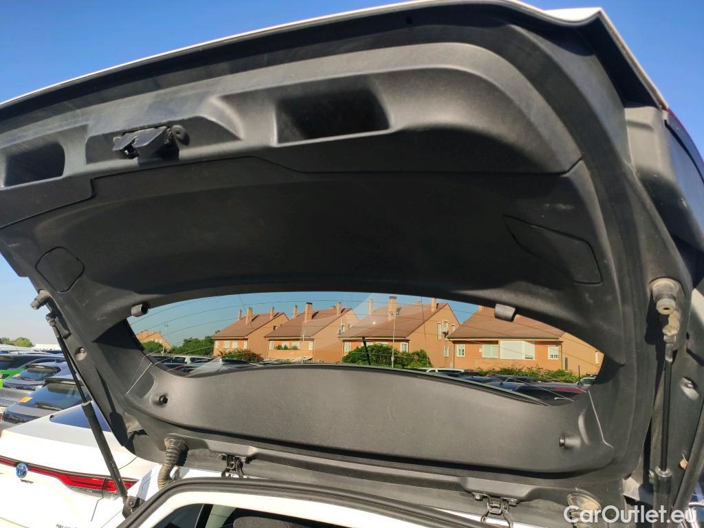  Peugeot  308  Style 1.5 HDi 100CV MT6 E6dT #17