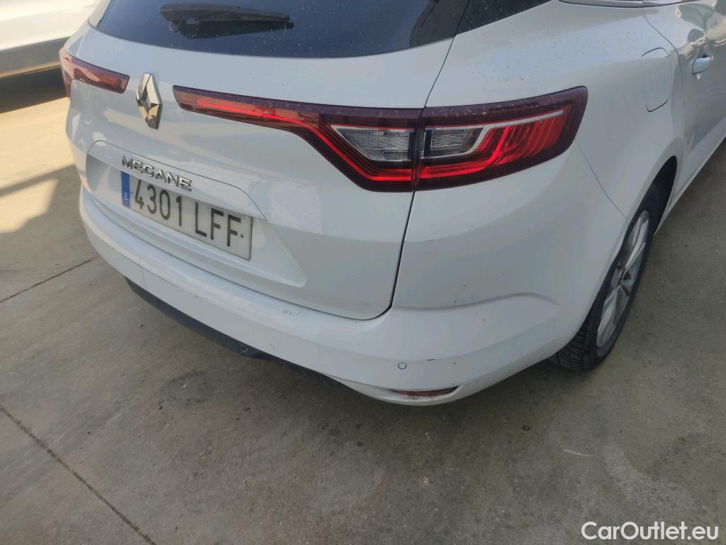  Renault  Megane  IV Grandtour Limited 1.5 dCi 115CV MT6 E6dT #17
