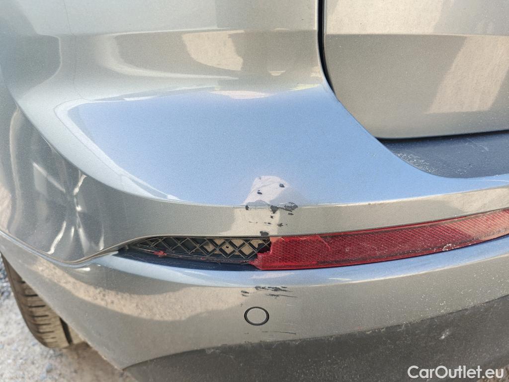  Volvo  XC60 VOLVO  / 2017 / 5P / todoterreno 2.0 B4 D Momentum Pro Auto #35