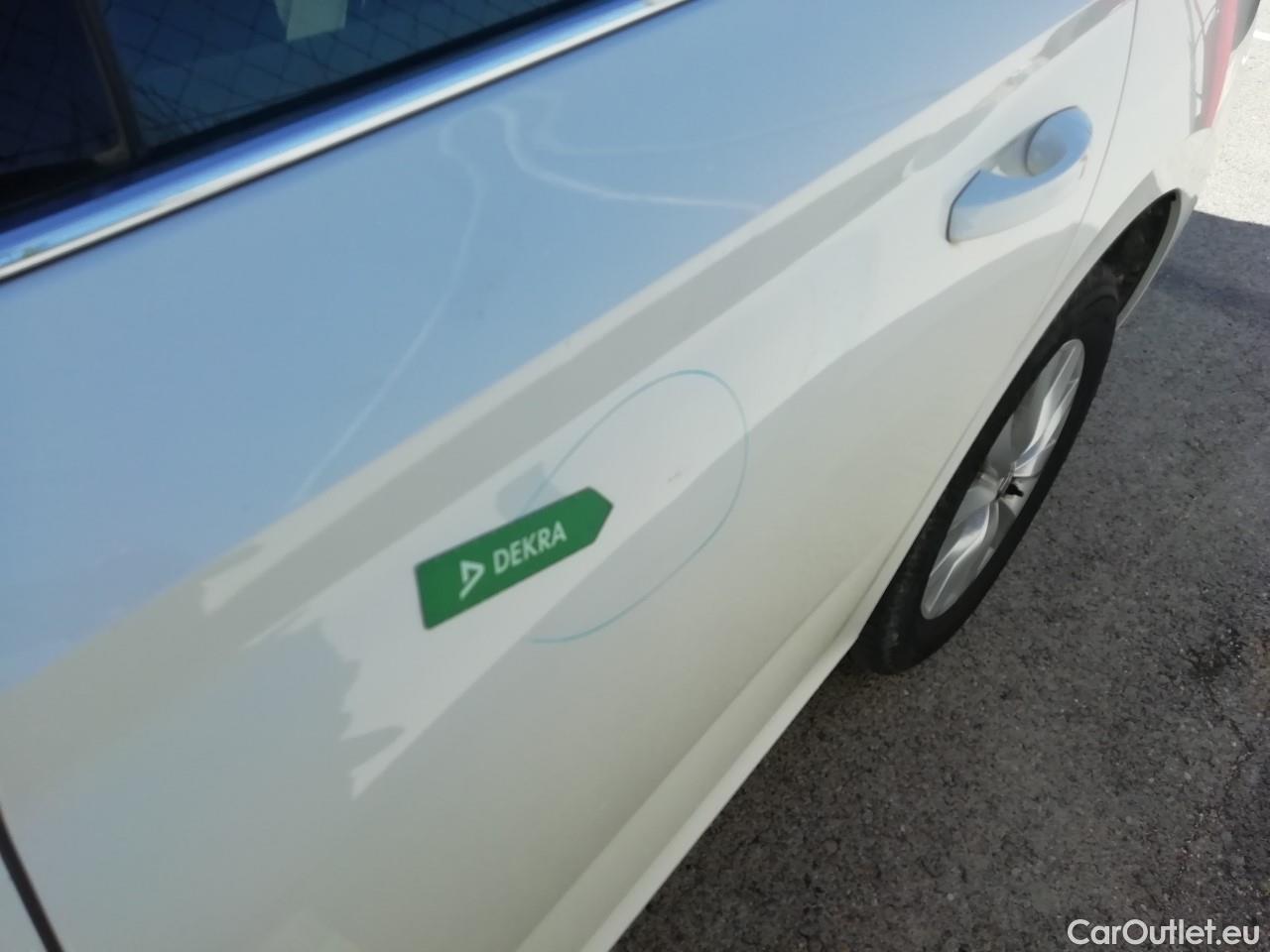  Skoda  KAMIQ SKODA  1.0 TSI 81kW (110CV) DSG Ambition (CX) #17
